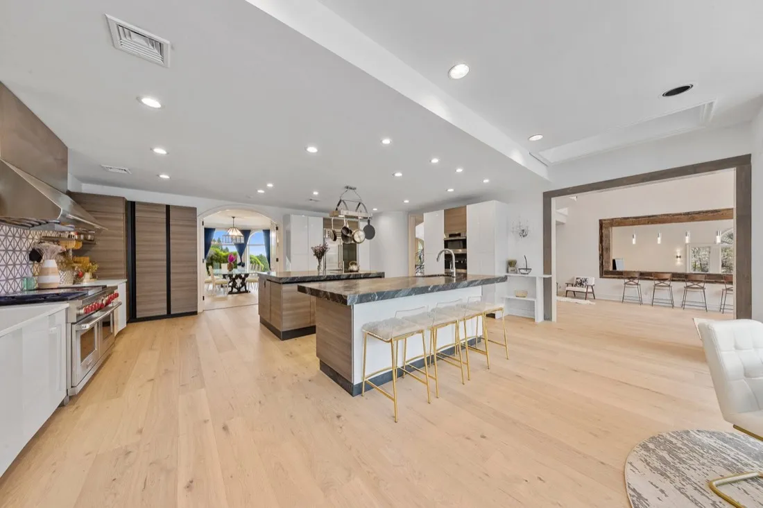 Thumbnail: Double island kitchen at The Hilltop Mansion